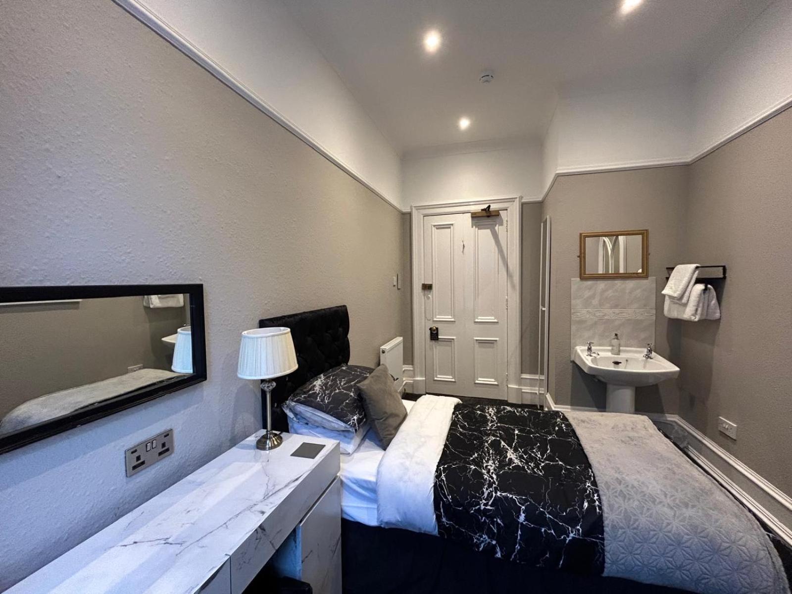 Lochnagar Guest House Абердин Экстерьер фото