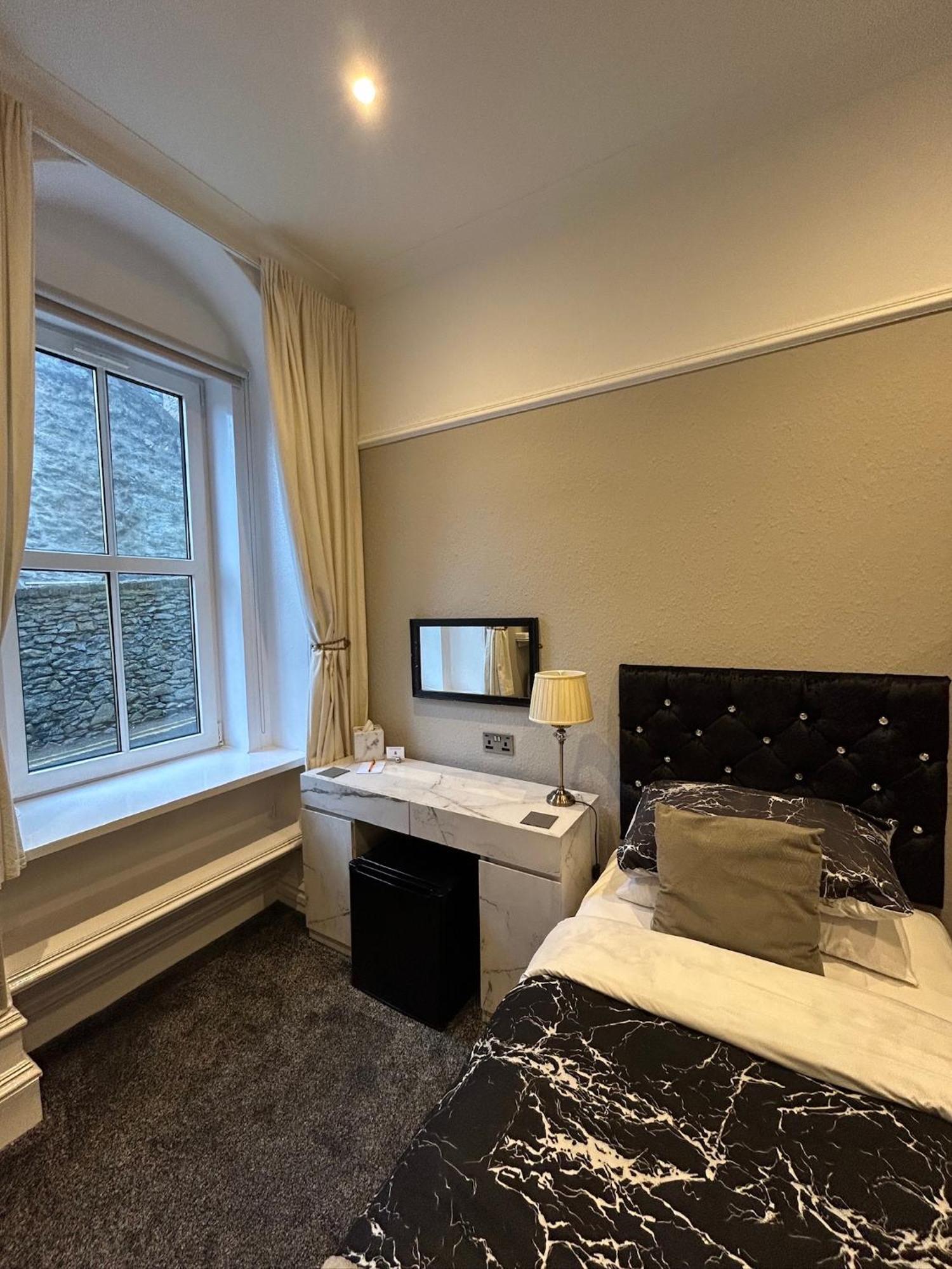 Lochnagar Guest House Абердин Экстерьер фото